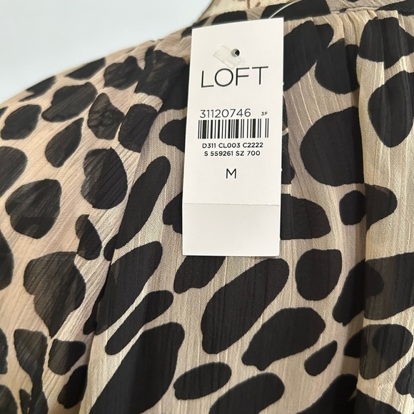 LOFT Black and Cream Patterned Blouse. Lined. Medium NWT - Picture 7 of 9